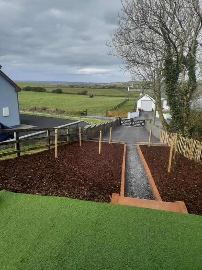 Ferienwohnung Ivy Hill Glamping Pod Ennis Exterior foto